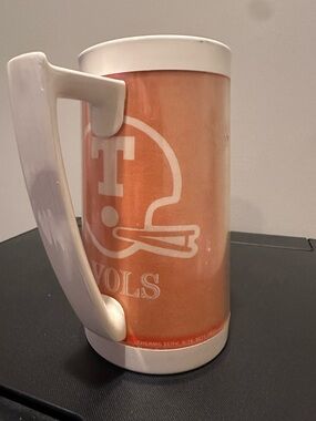 Tennessee Vols 1974 Orange Helmet Plastic Mug